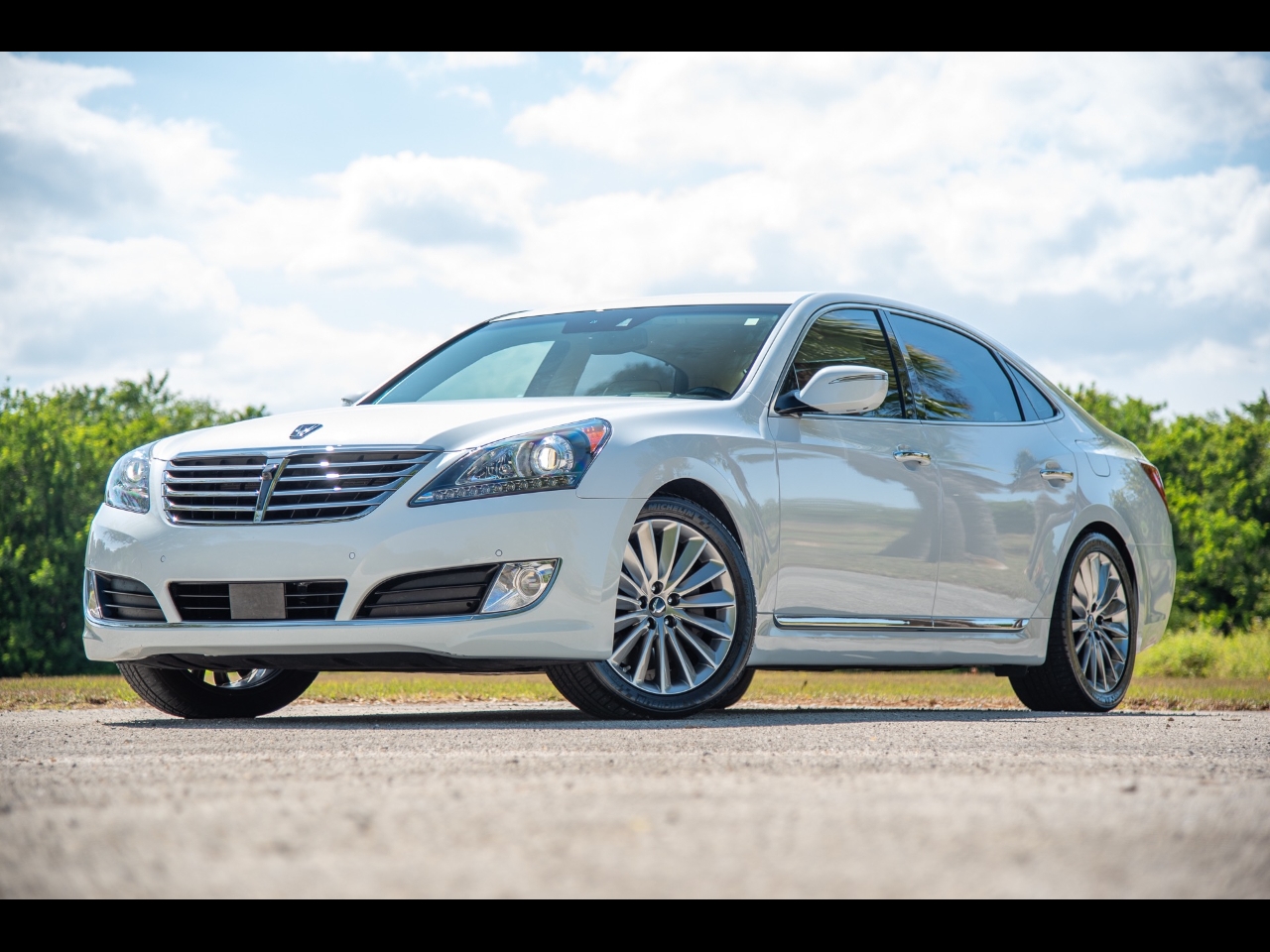 2014 Hyundai Equus 4dr Sdn Signature