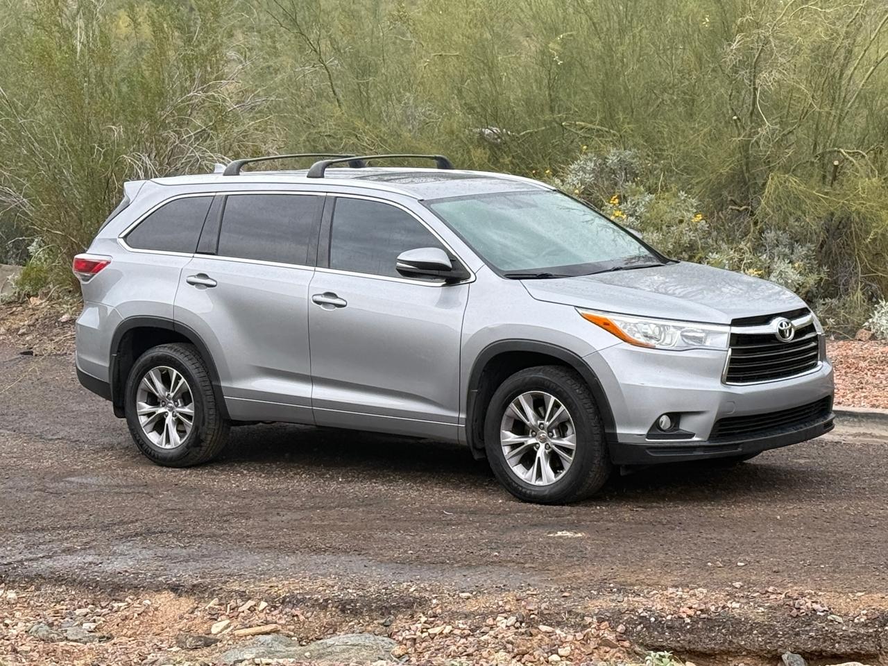 Toyota Highlander AWD 4dr V6 XLE (Natl) 2015