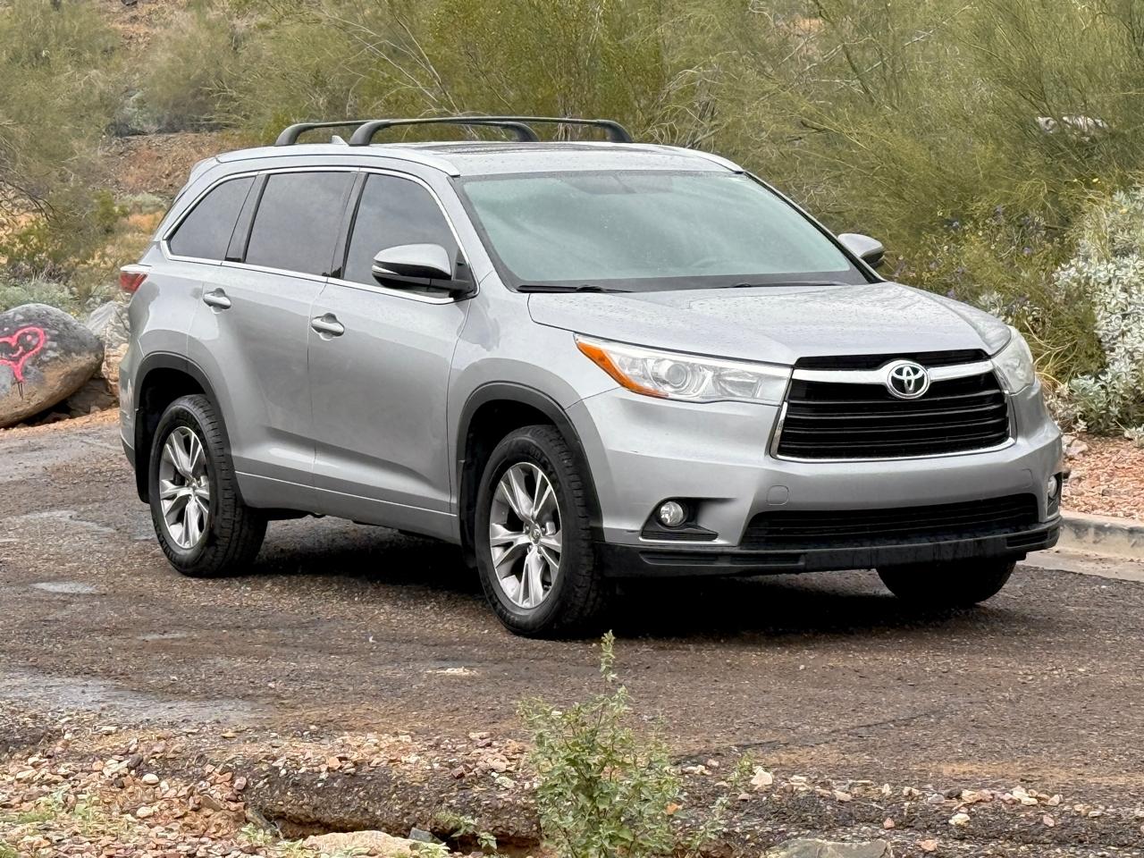 Toyota Highlander AWD 4dr V6 XLE (Natl) 2015