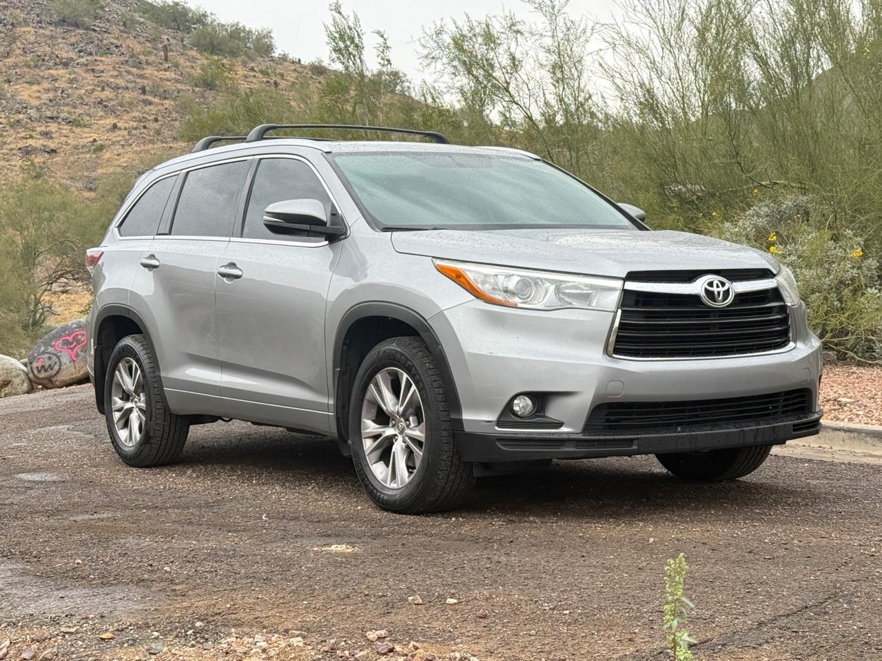 Toyota Highlander AWD 4dr V6 XLE (Natl) 2015