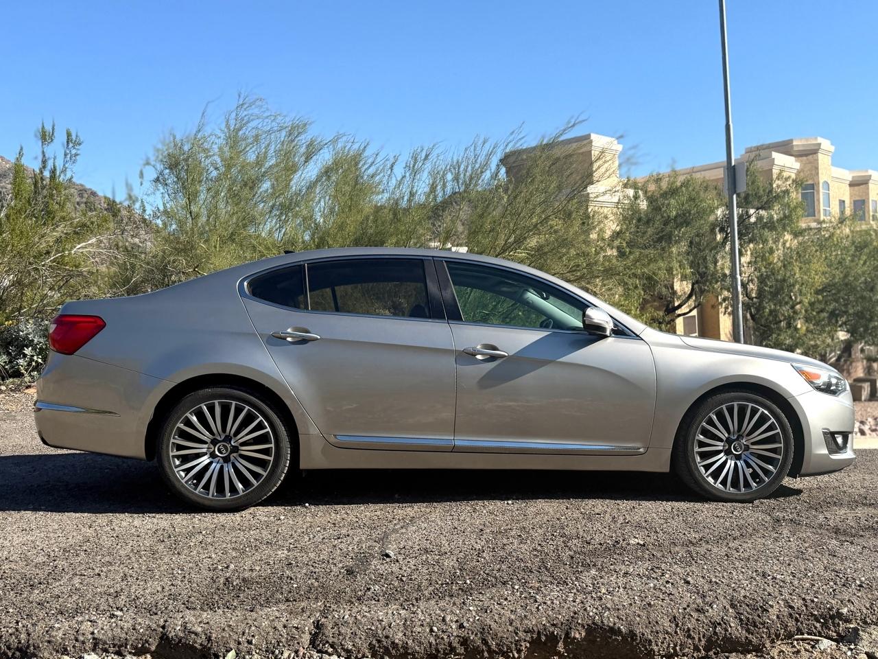 Kia Cadenza 4dr Sdn Premium 2014