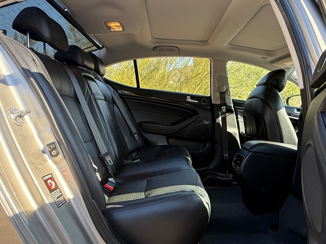 Kia Cadenza 4dr Sdn Premium 2014