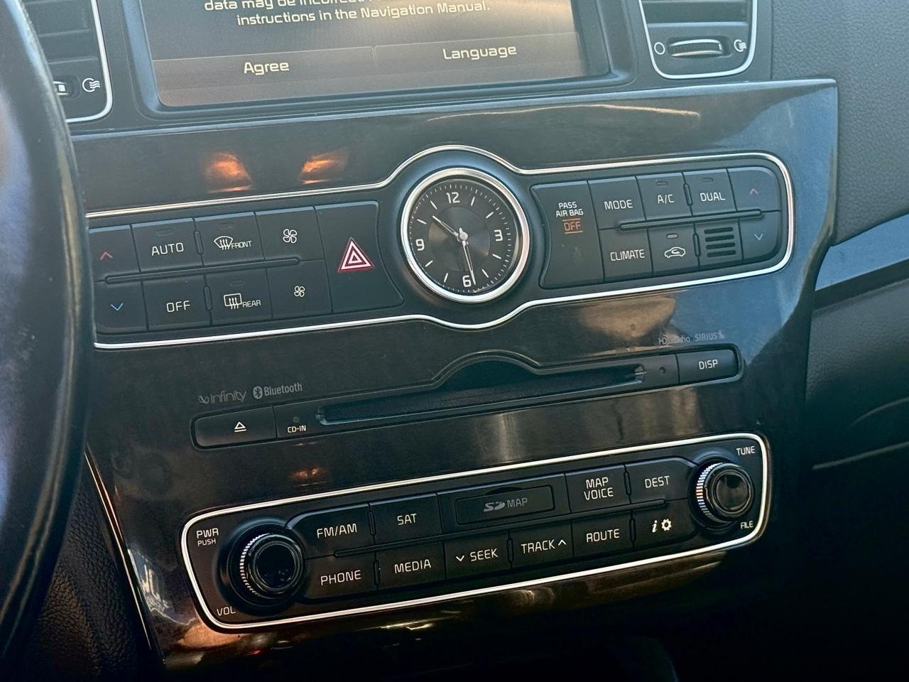 Kia Cadenza 4dr Sdn Premium 2014