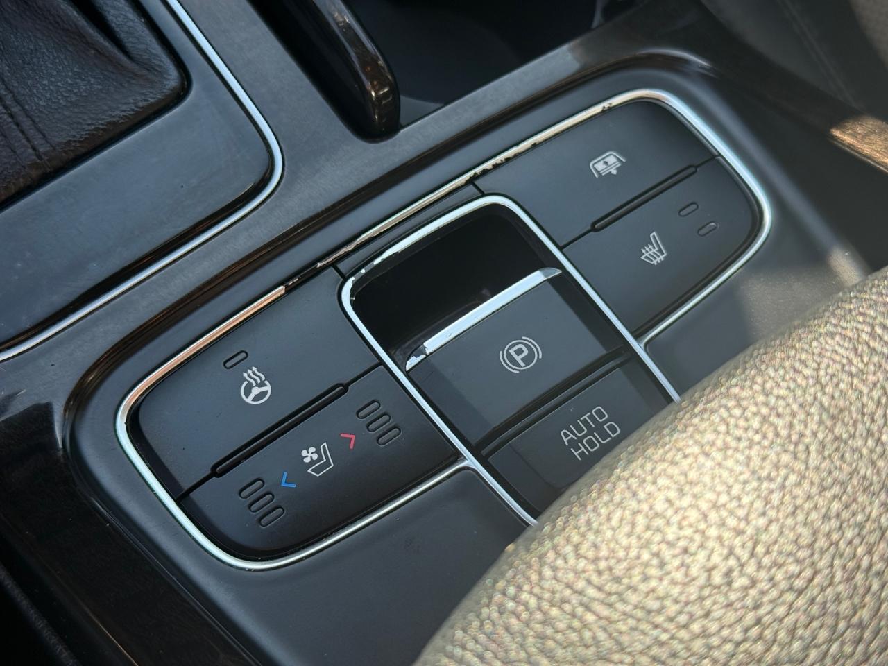 Kia Cadenza 4dr Sdn Premium 2014