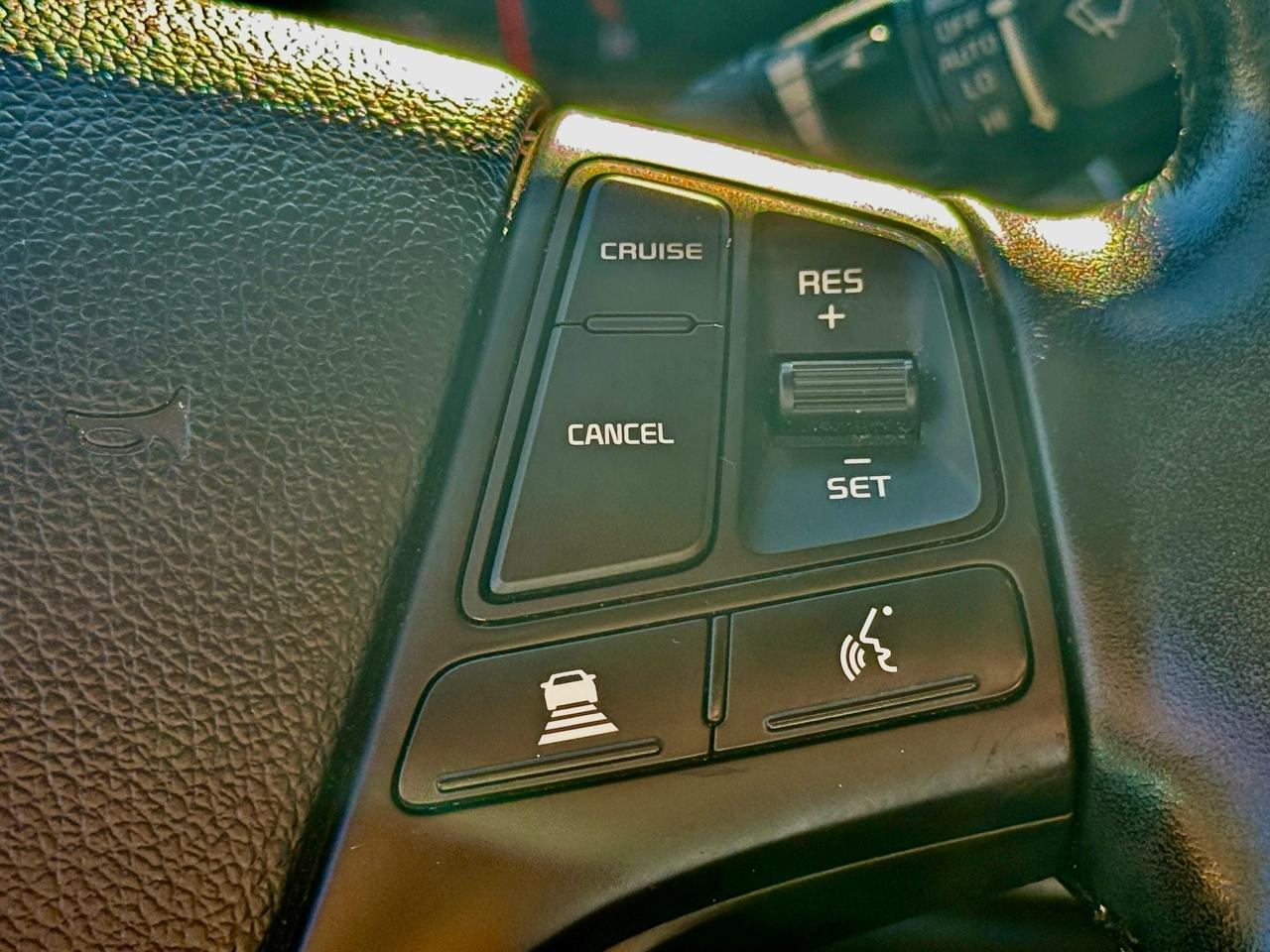 Kia Cadenza 4dr Sdn Premium 2014