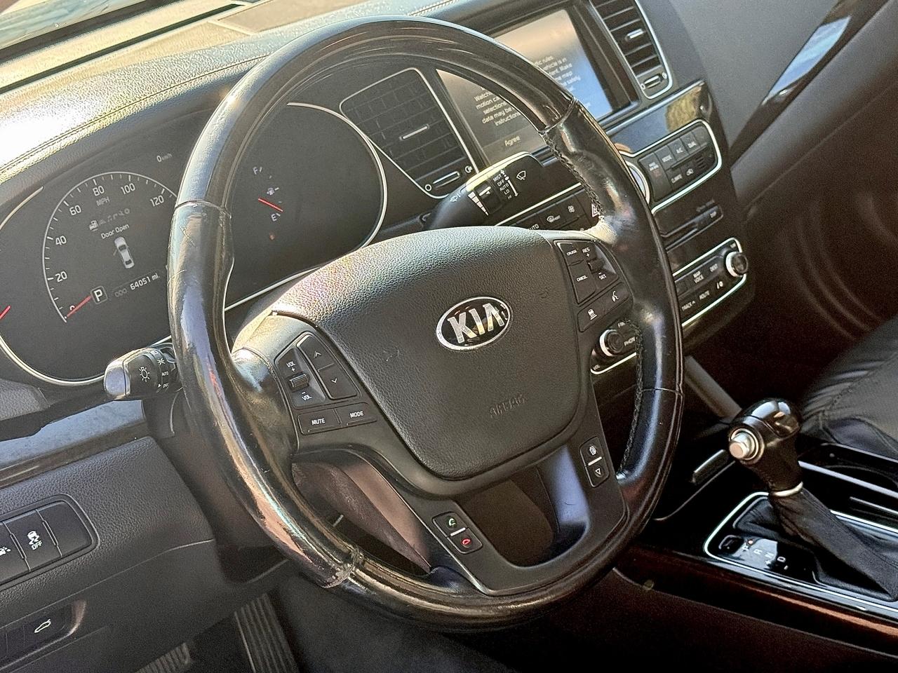 Kia Cadenza 4dr Sdn Premium 2014