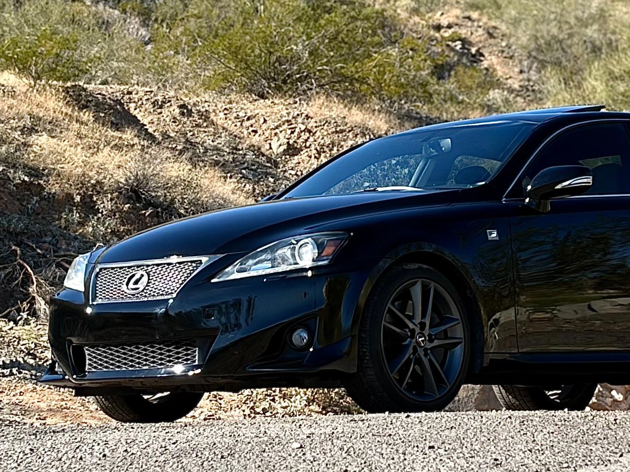 Lexus IS 350 4dr Sdn RWD 2011