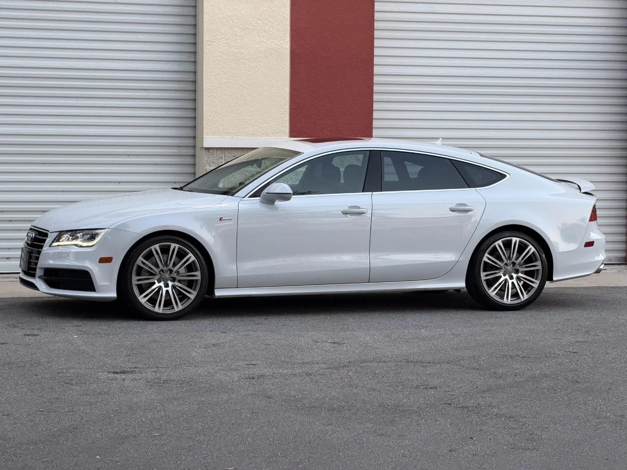 Audi A7 4dr HB quattro 3.0 Premium Plus 2014