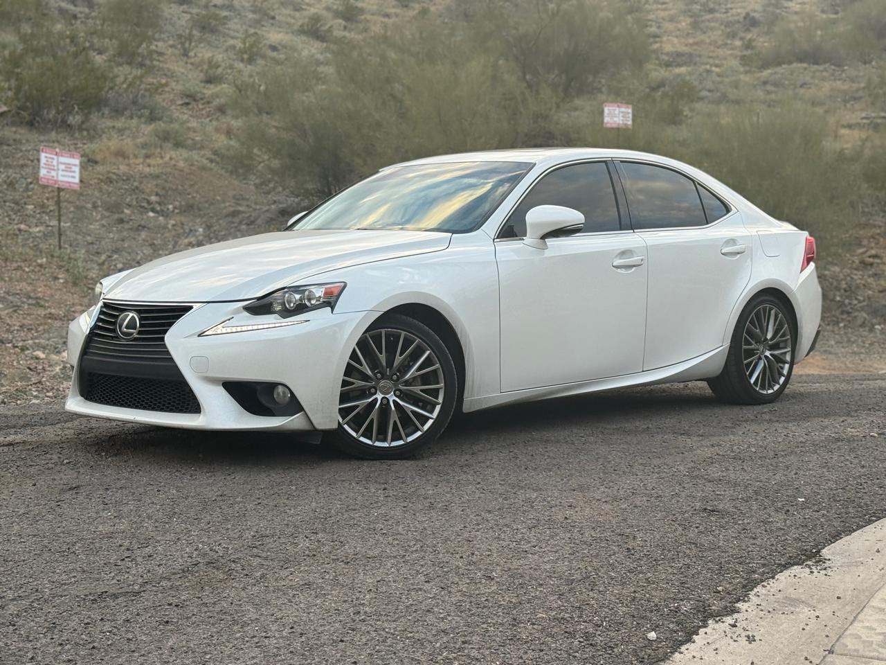 Lexus IS 250 4dr Sport Sdn Auto RWD 2014