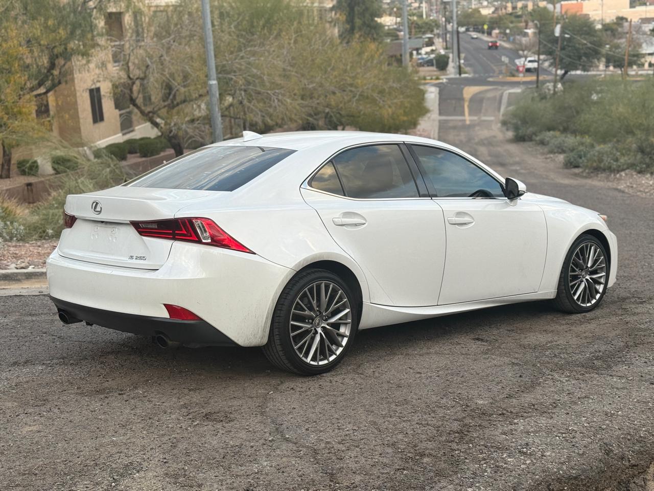 Lexus IS 250 4dr Sport Sdn Auto RWD 2014