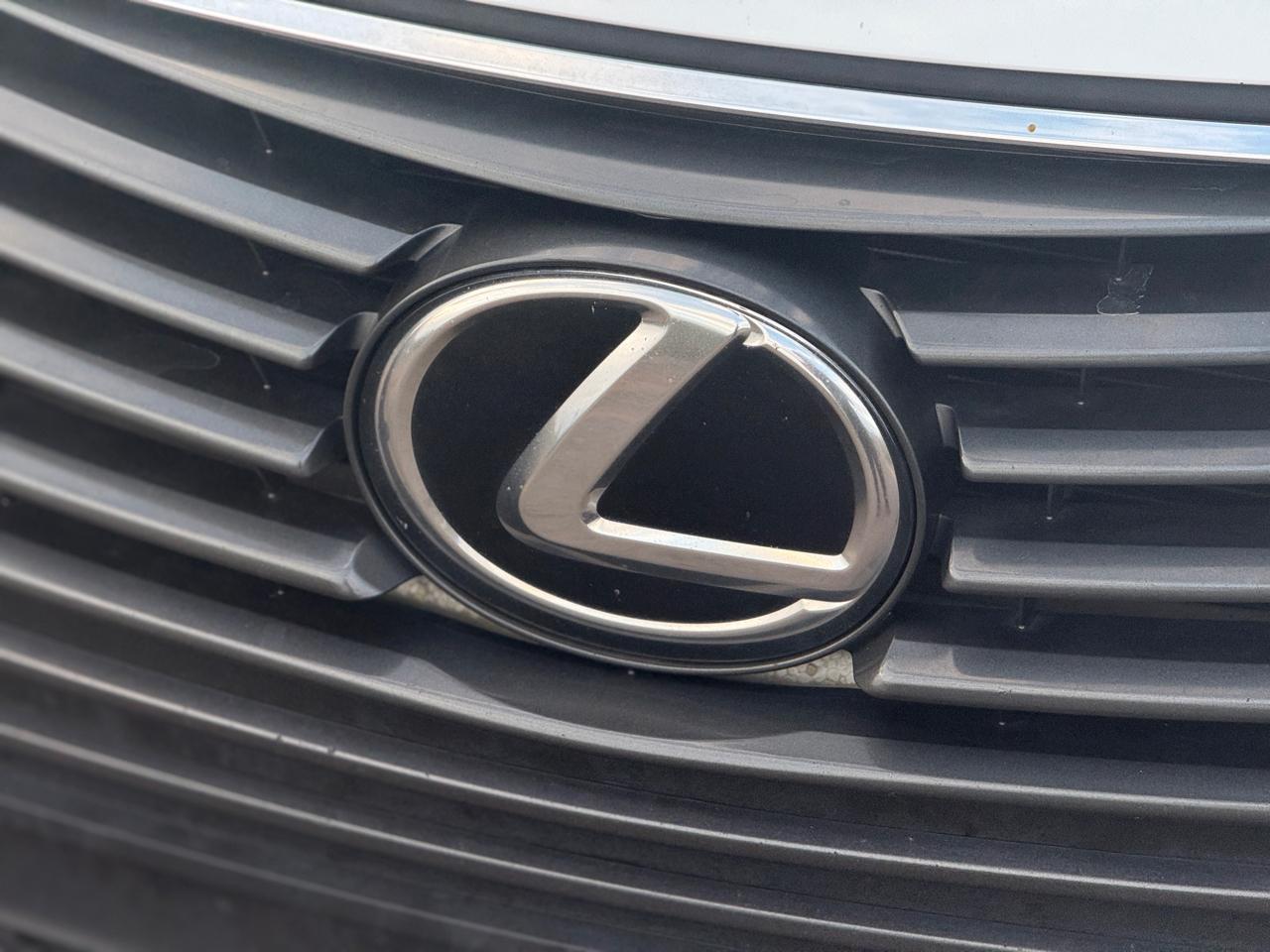 Lexus IS 250 4dr Sport Sdn Auto RWD 2014