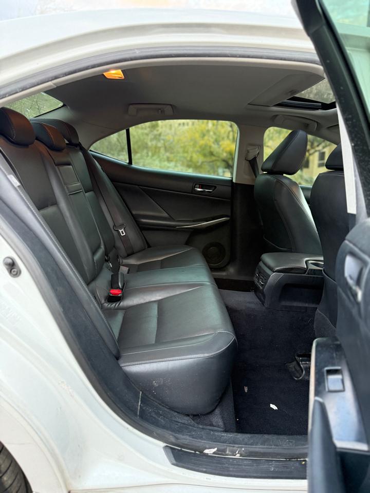 Lexus IS 250 4dr Sport Sdn Auto RWD 2014