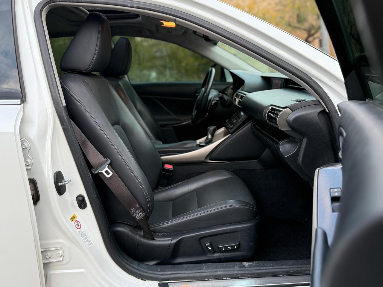 Lexus IS 250 4dr Sport Sdn Auto RWD 2014