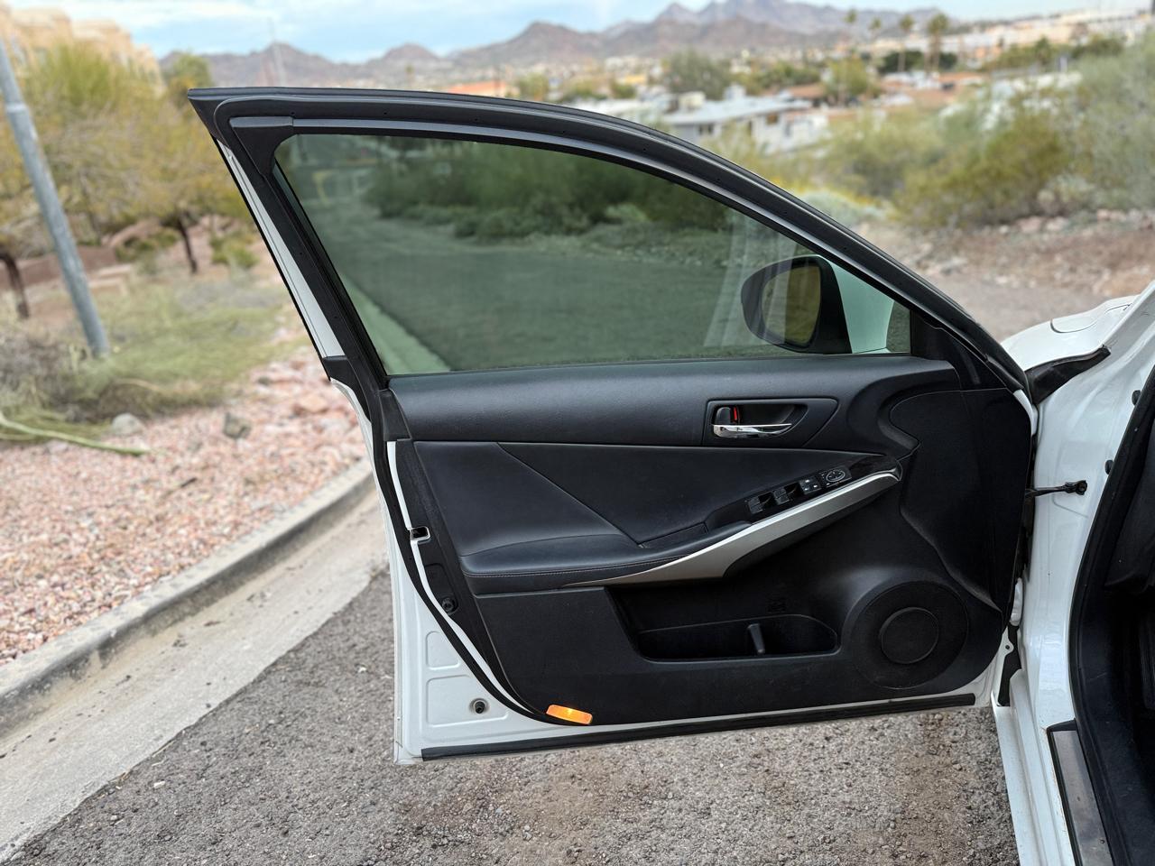 Lexus IS 250 4dr Sport Sdn Auto RWD 2014