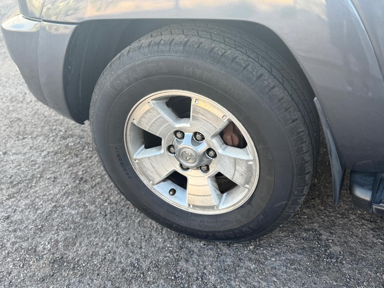 Toyota 4Runner 4dr SR5 V8 Auto (Natl) 2005