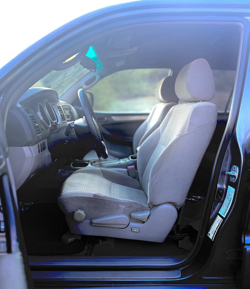 Toyota 4Runner 4dr SR5 V8 Auto (Natl) 2005