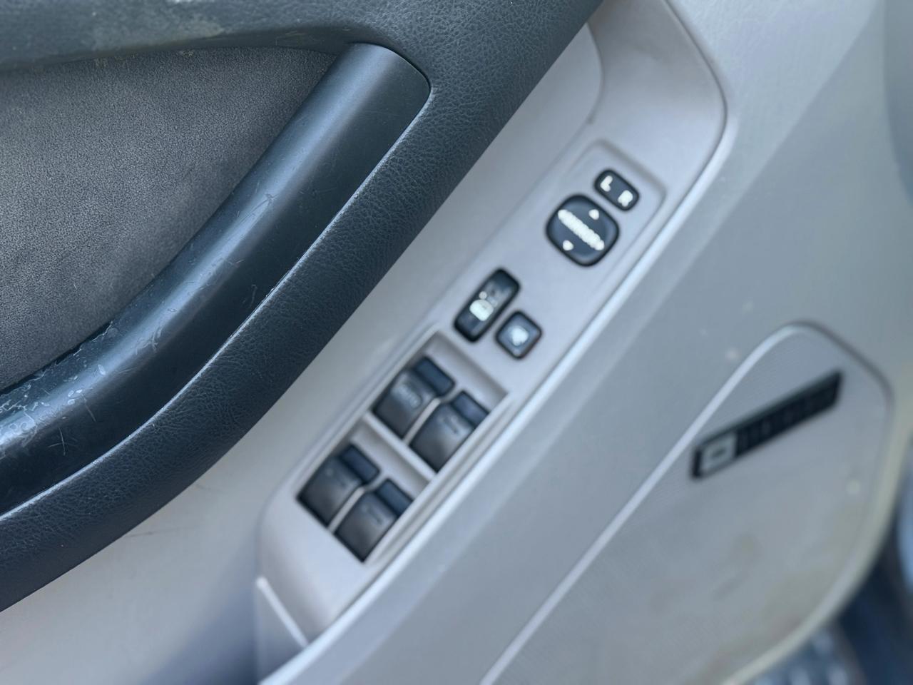 Toyota 4Runner 4dr SR5 V8 Auto (Natl) 2005