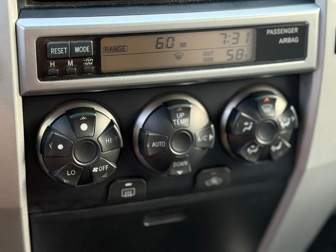 Toyota 4Runner 4dr SR5 V8 Auto (Natl) 2005