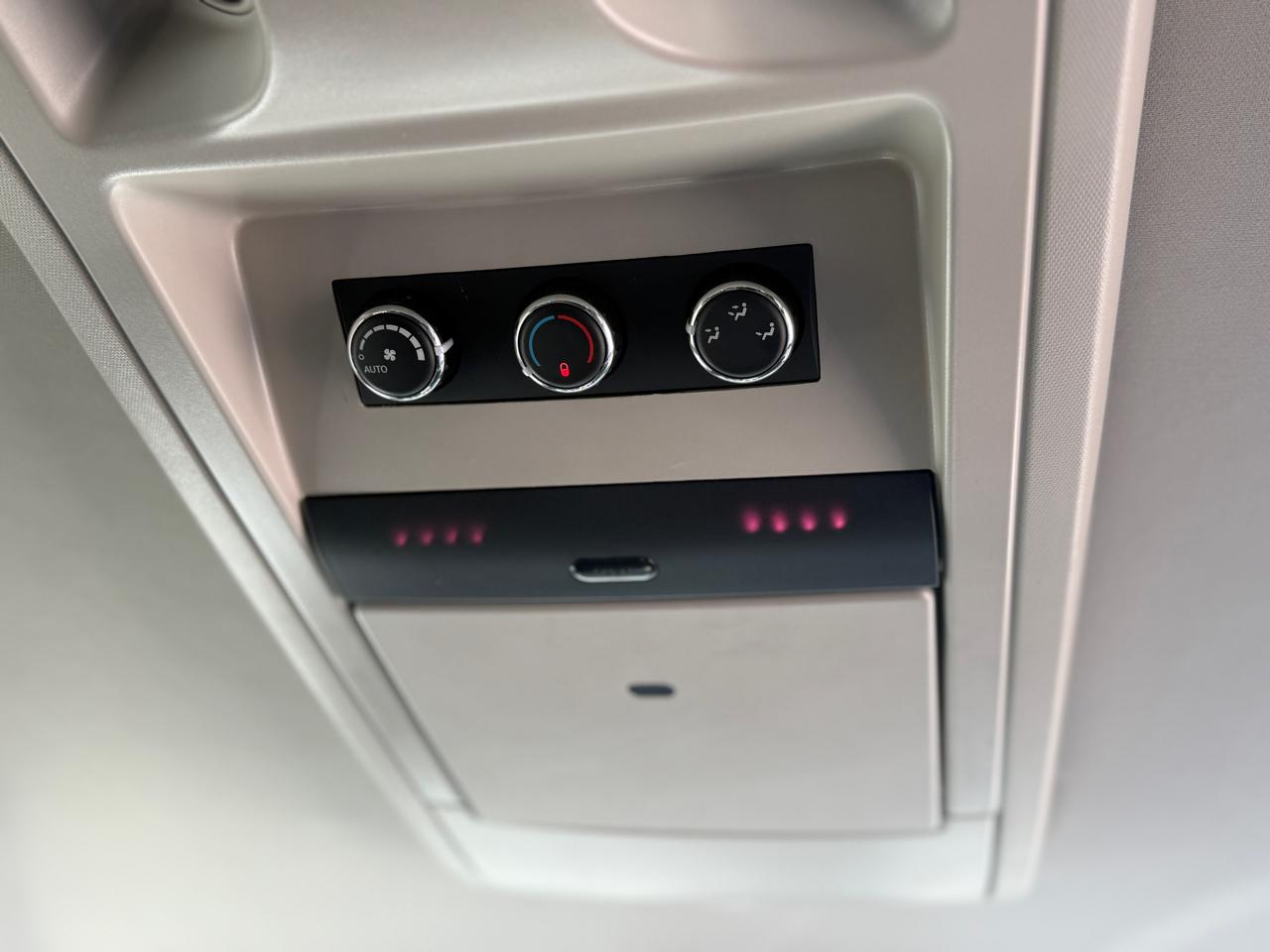 Chrysler Town & Country 4dr Wgn Touring 2015