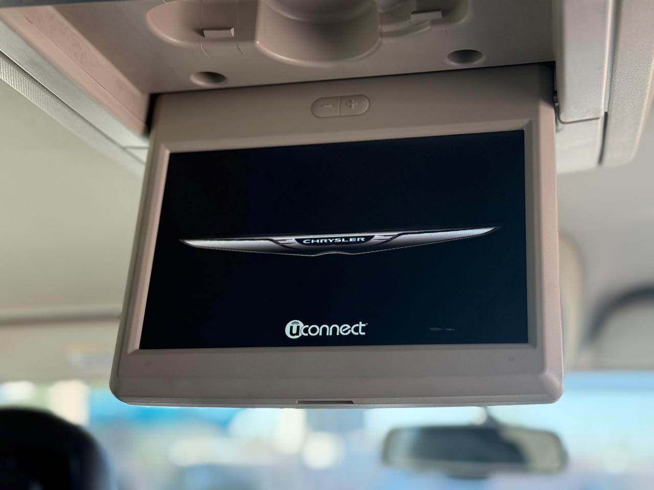 Chrysler Town & Country 4dr Wgn Touring 2015