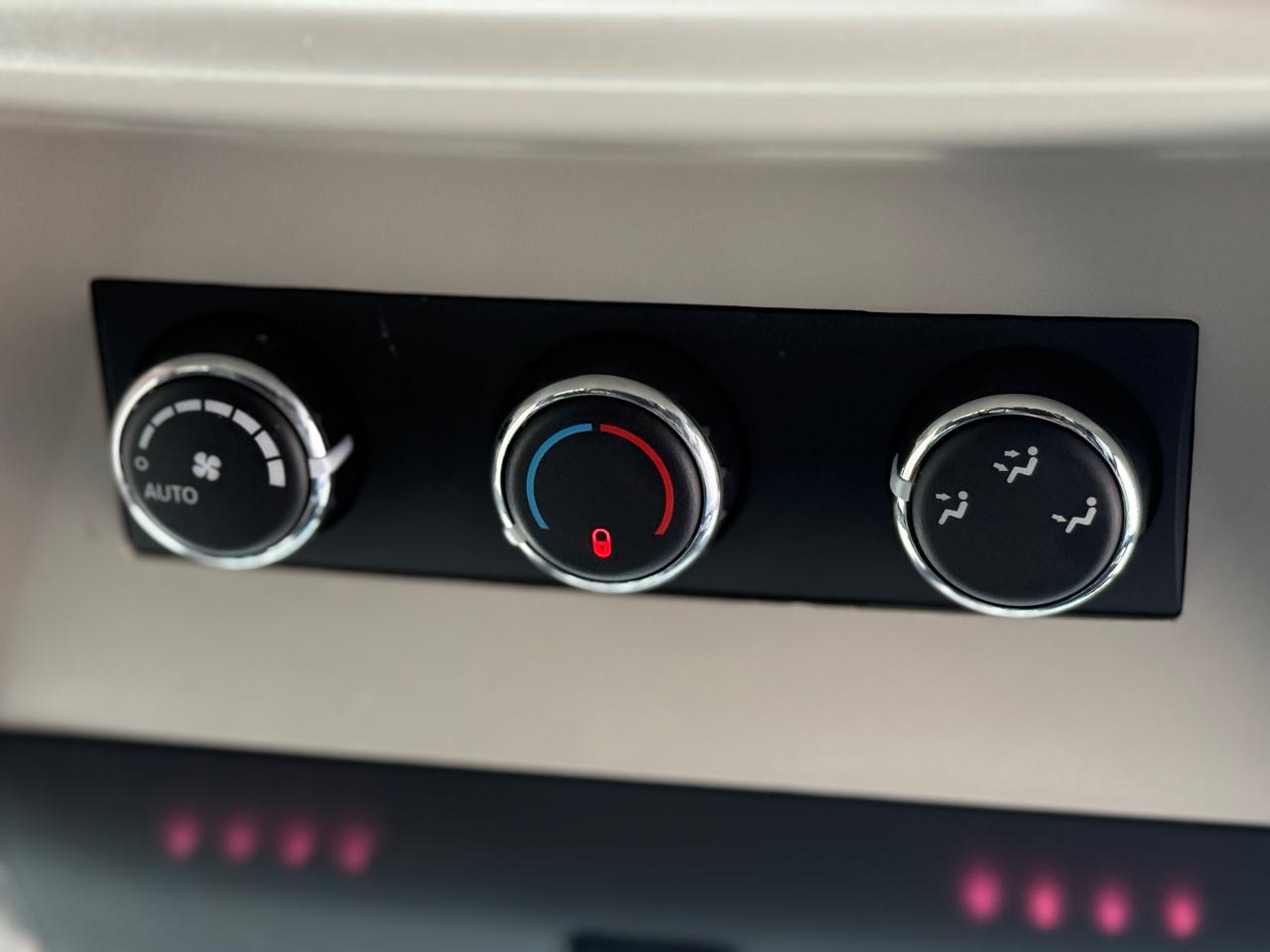 Chrysler Town & Country 4dr Wgn Touring 2015