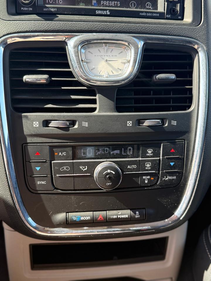 Chrysler Town & Country 4dr Wgn Touring 2015