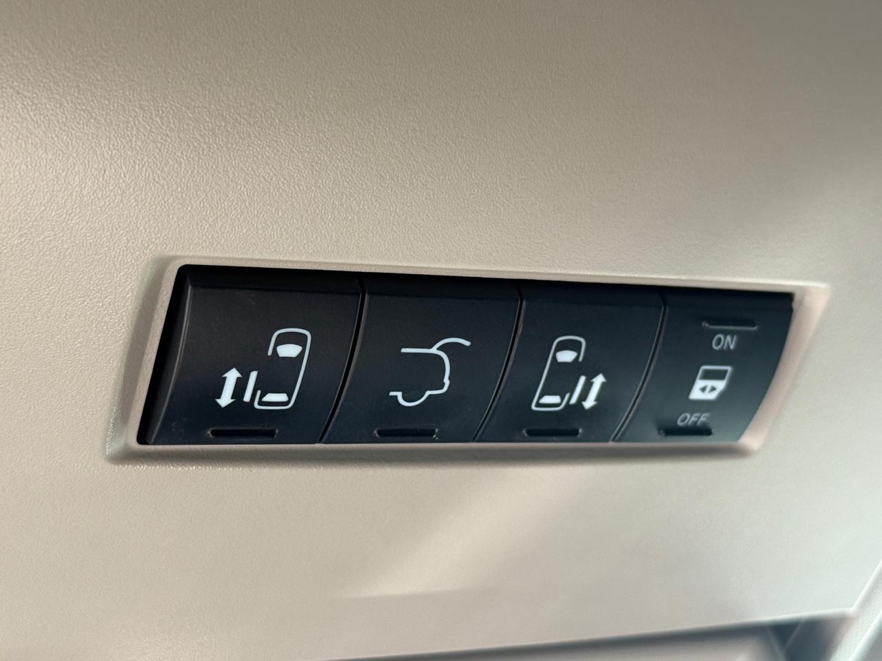 Chrysler Town & Country 4dr Wgn Touring 2015