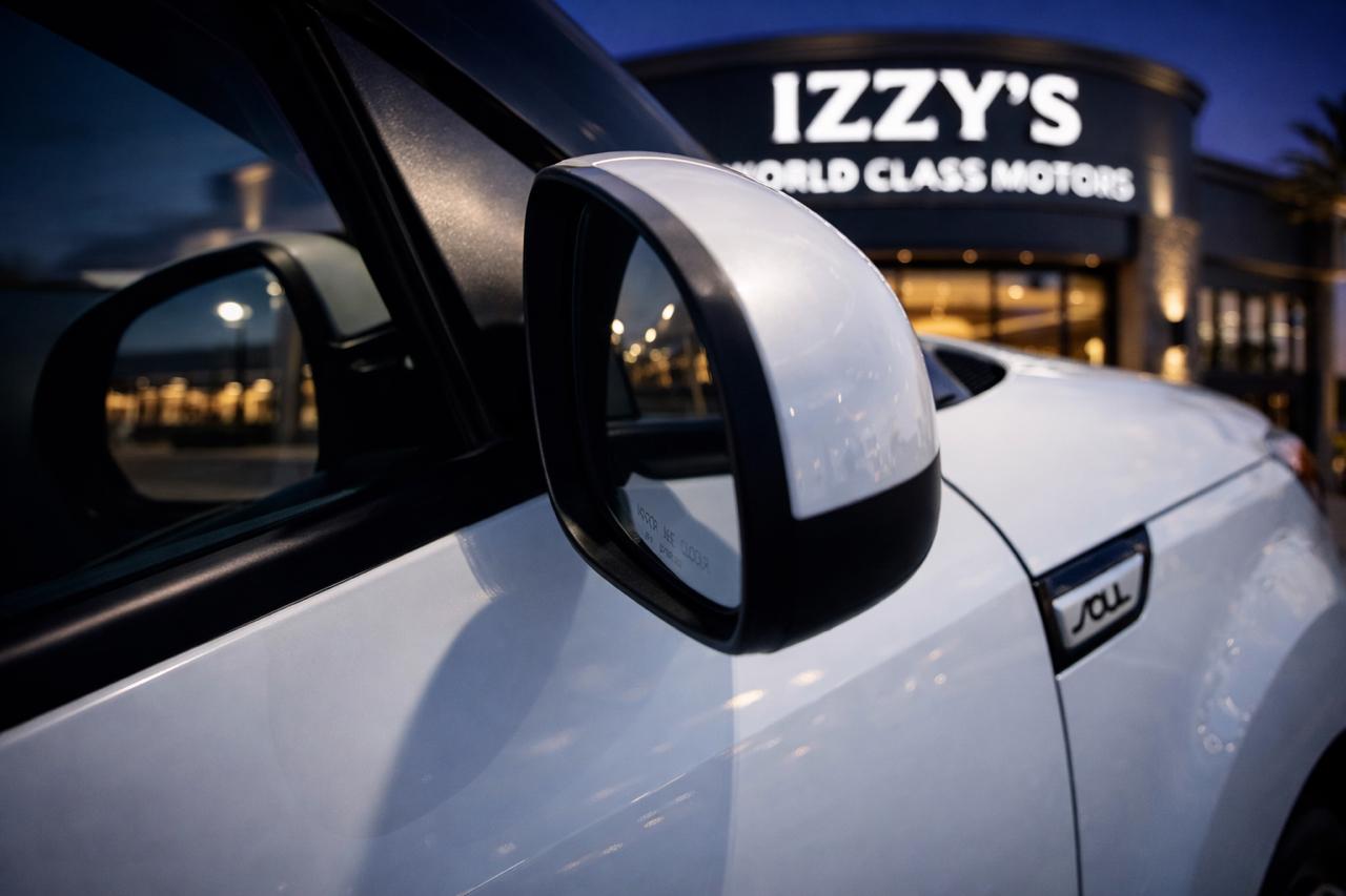 Kia Soul + w/Signature 2.0 Special Edition 2017