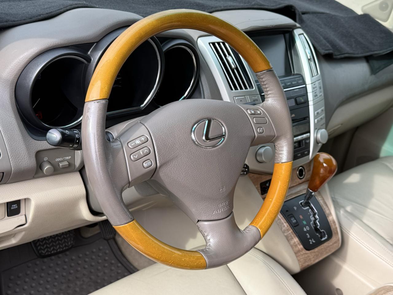 Lexus RX 330 4dr SUV AWD 2006