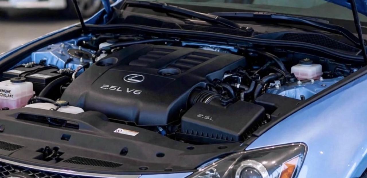 Lexus IS 250 4dr Sport Sdn Auto RWD 2012