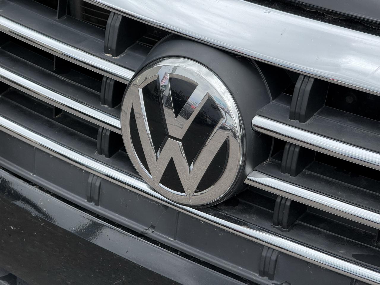 Volkswagen Jetta R-Line Auto w/SULEV 2019