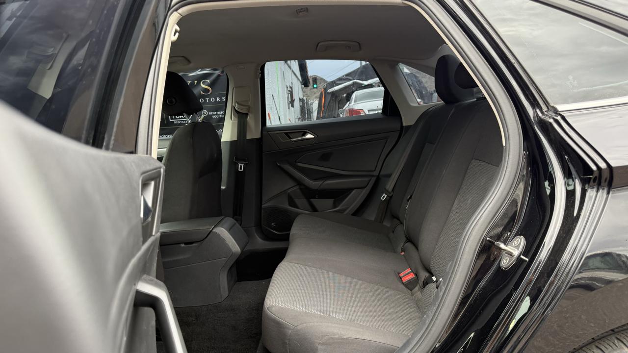 Volkswagen Jetta R-Line Auto w/SULEV 2019