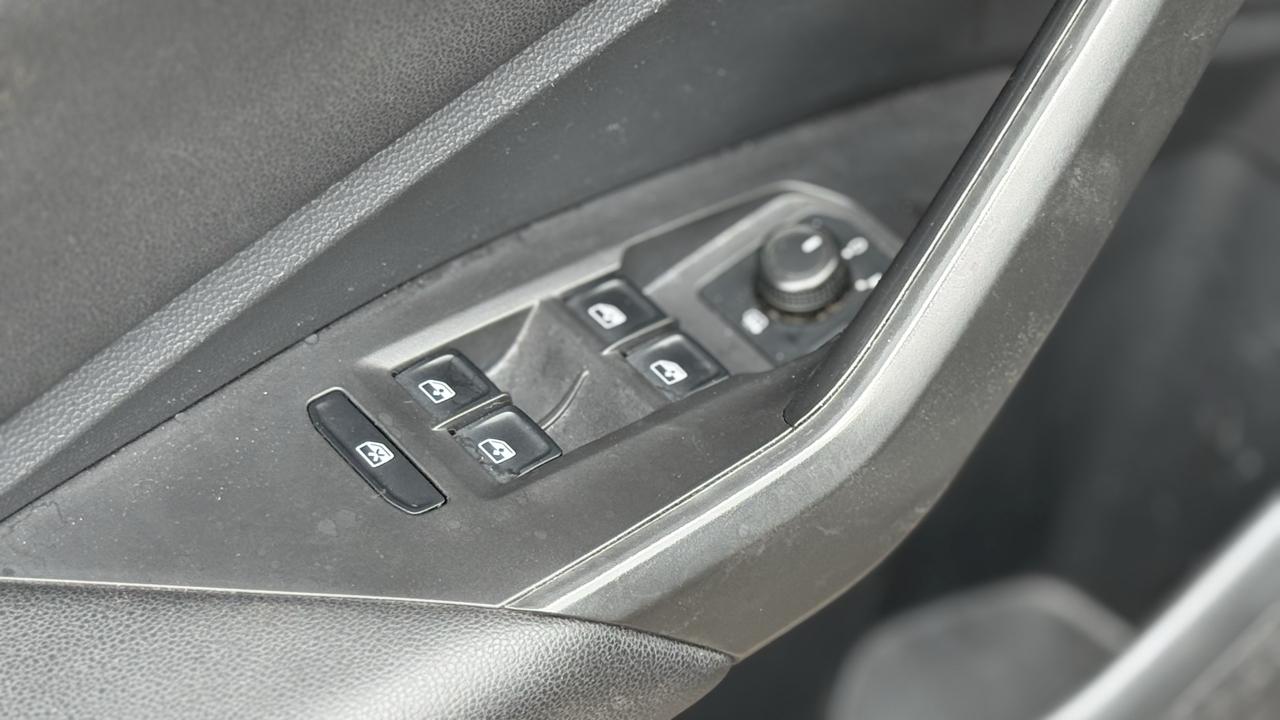Volkswagen Jetta R-Line Auto w/SULEV 2019