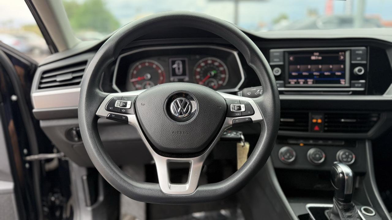 Volkswagen Jetta R-Line Auto w/SULEV 2019