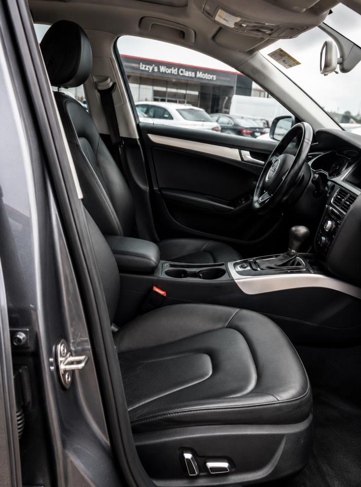 Audi A4 4dr Sdn Auto quattro 2.0T Premium 2014