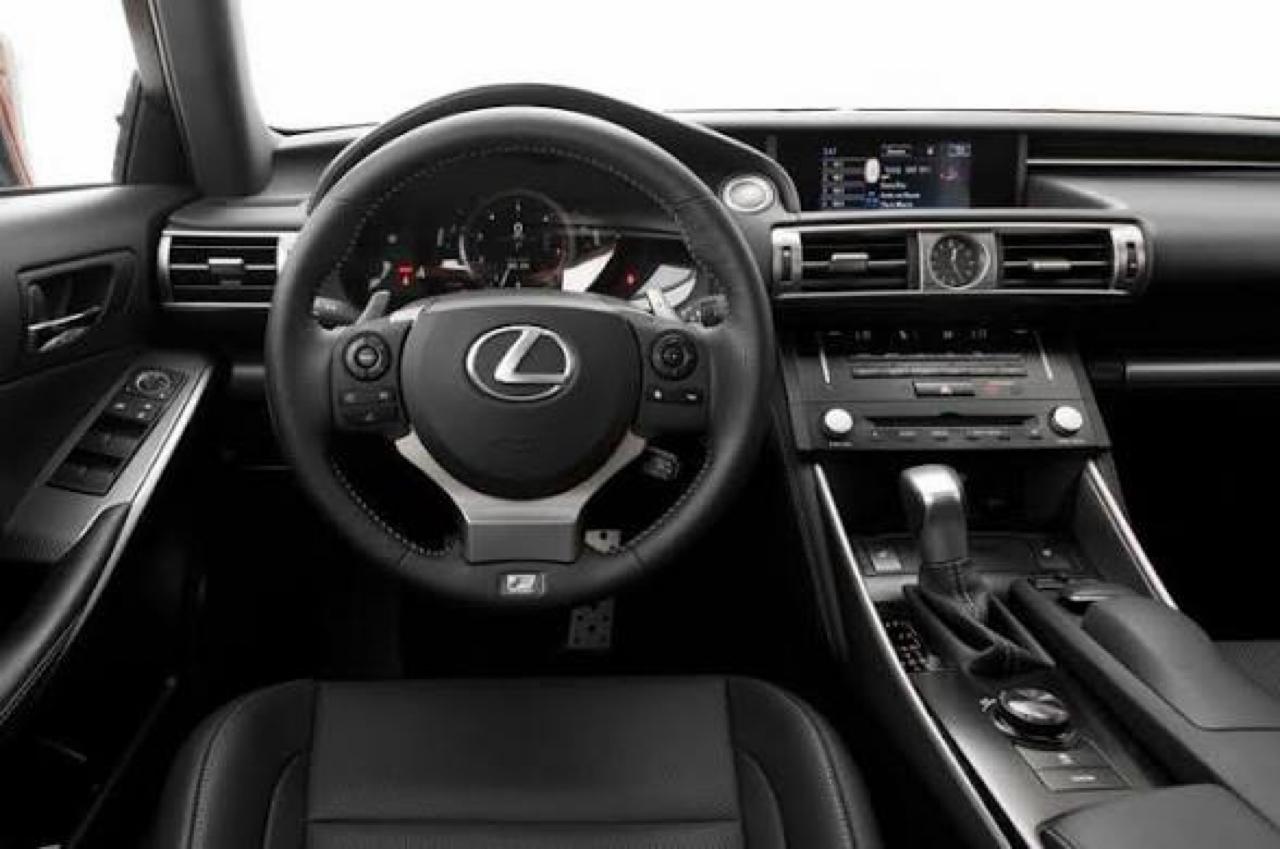 Lexus IS 350 4dr Sdn RWD 2014