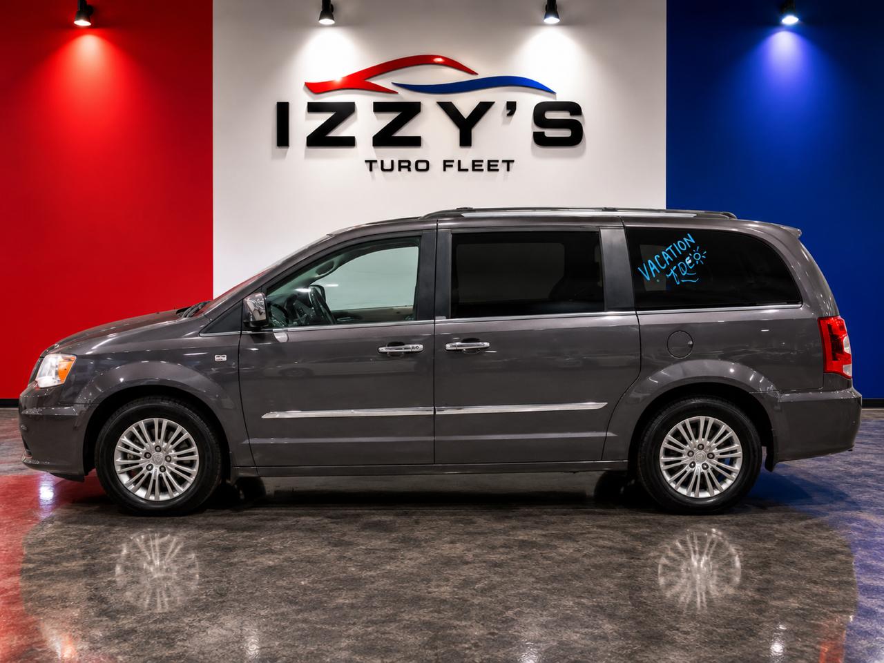 Chrysler Town & Country 4dr Wgn Touring 2014