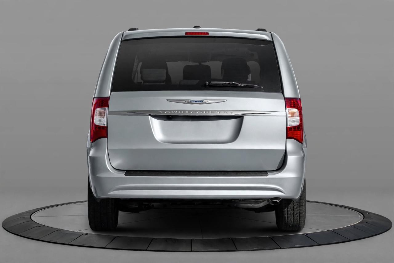 Chrysler Town & Country 4dr Wgn Touring 2014