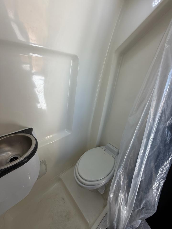 Mercedes-Benz Sprinter Van 3500 High Roof V6 170" RWD 2019