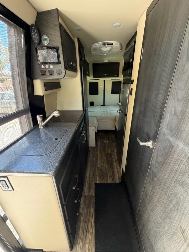 Mercedes-Benz Sprinter Van 3500 High Roof V6 170" RWD 2019