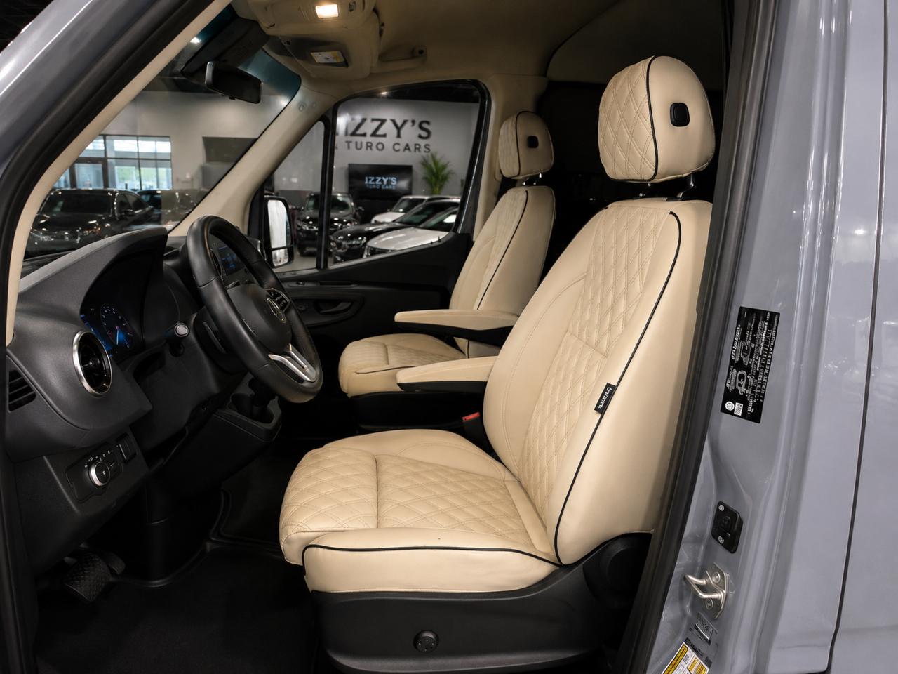 Mercedes-Benz Sprinter Van 3500 High Roof V6 170" RWD 2019