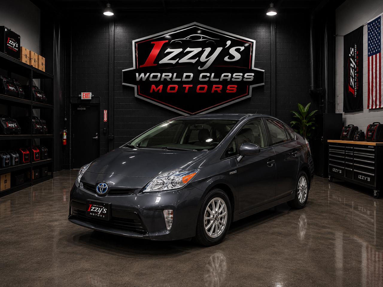 Toyota Prius Plug-In 5dr HB Advanced (Natl) 2015