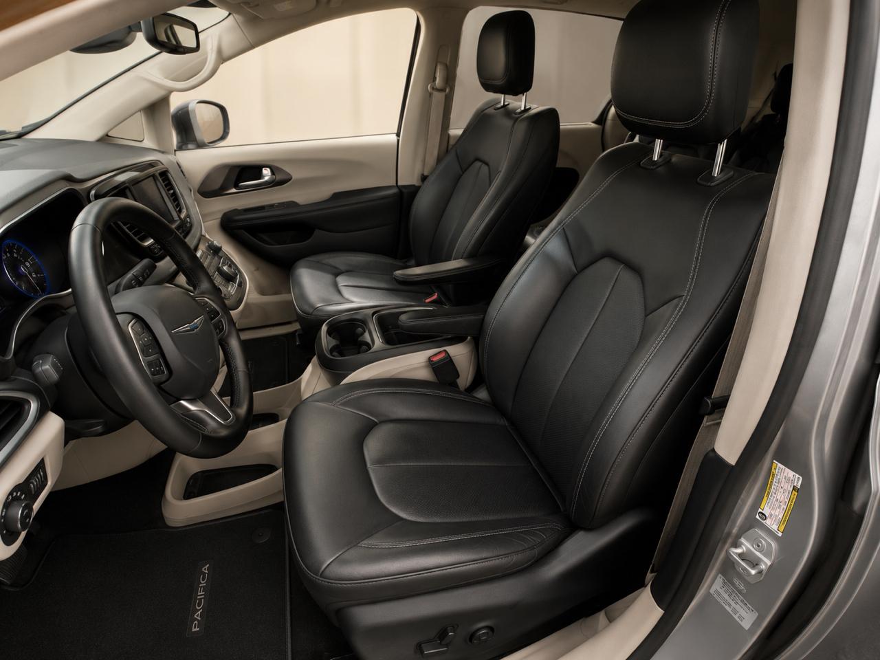Chrysler Pacifica Touring-L FWD 2017