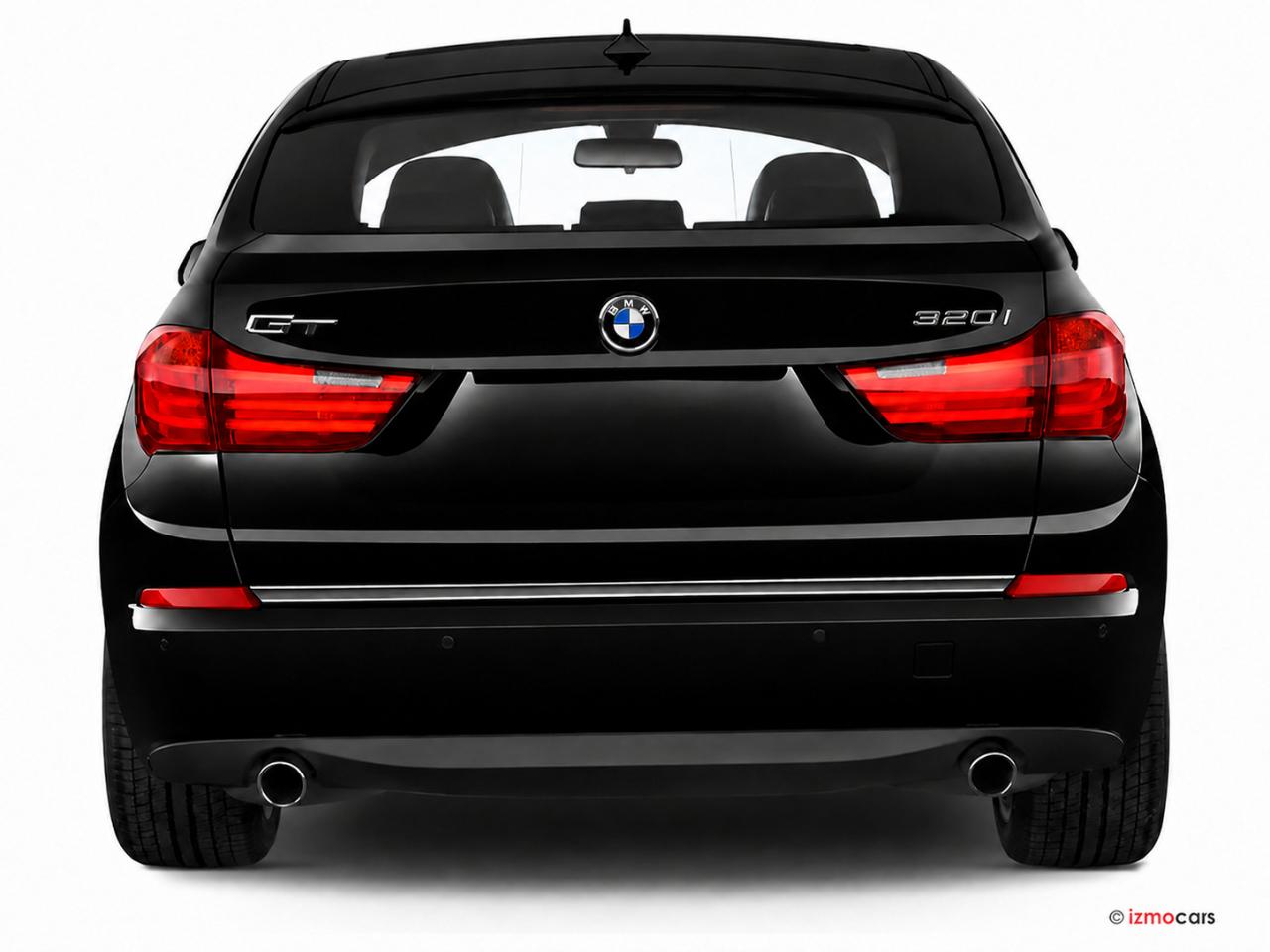 BMW 3 Series 4dr Sdn 320i RWD 2015
