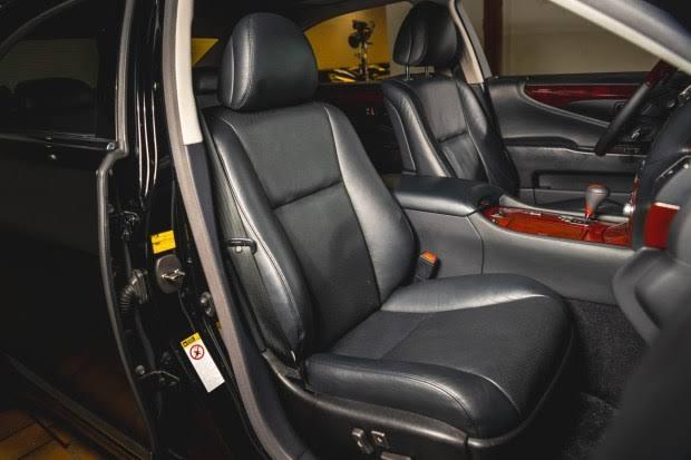 Lexus LS 460 4dr Sdn RWD 2012