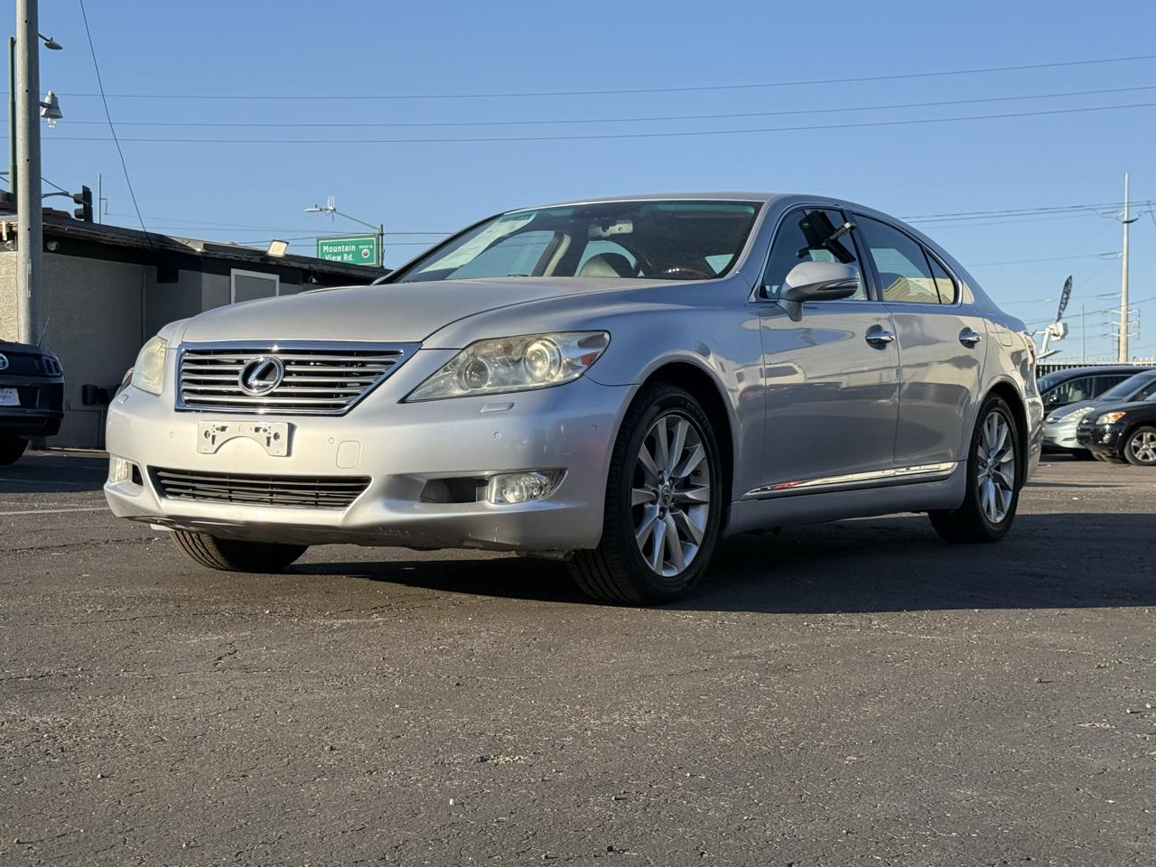 Lexus LS 460 4dr Sdn RWD 2012
