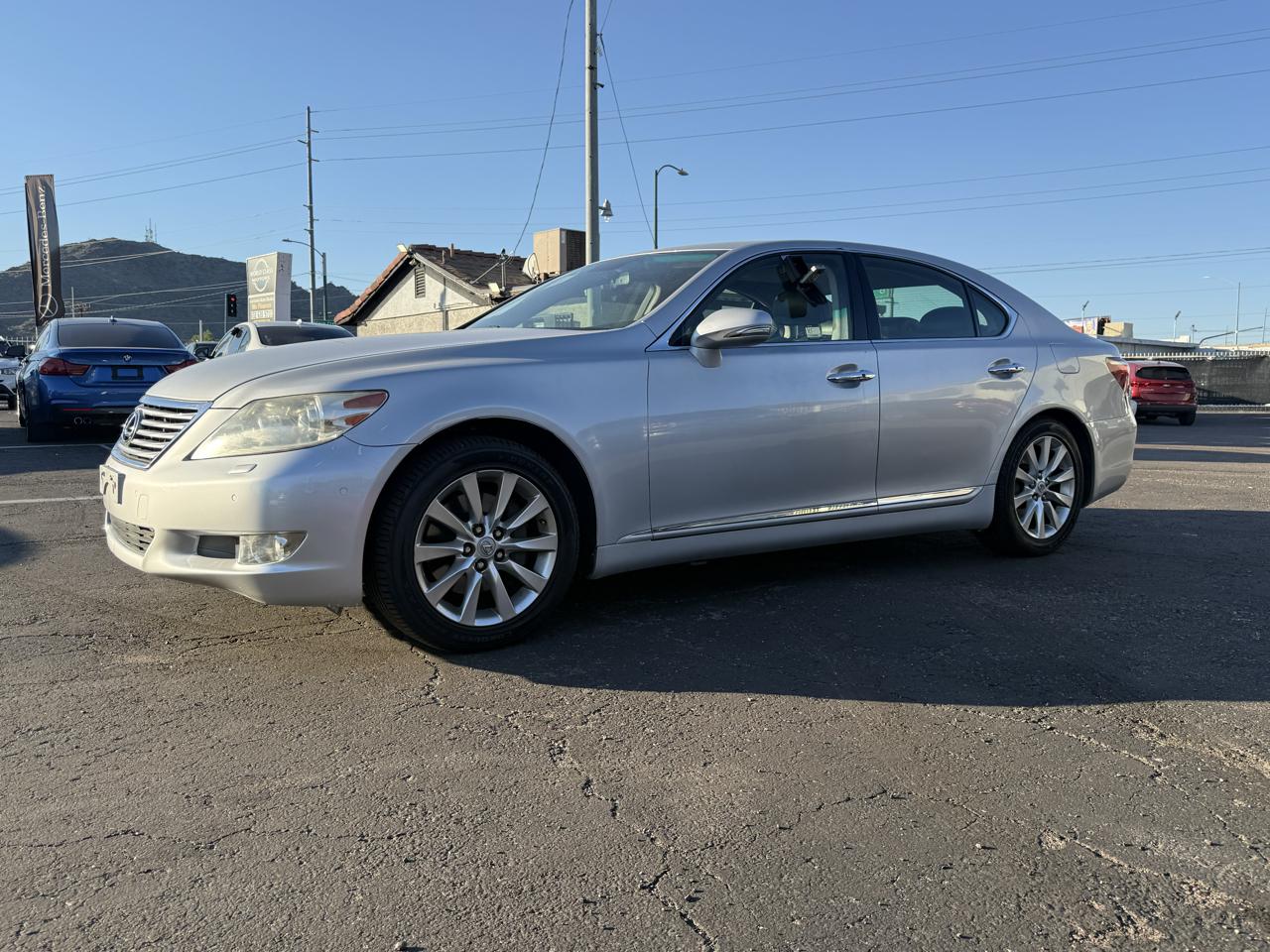 Lexus LS 460 4dr Sdn RWD 2012