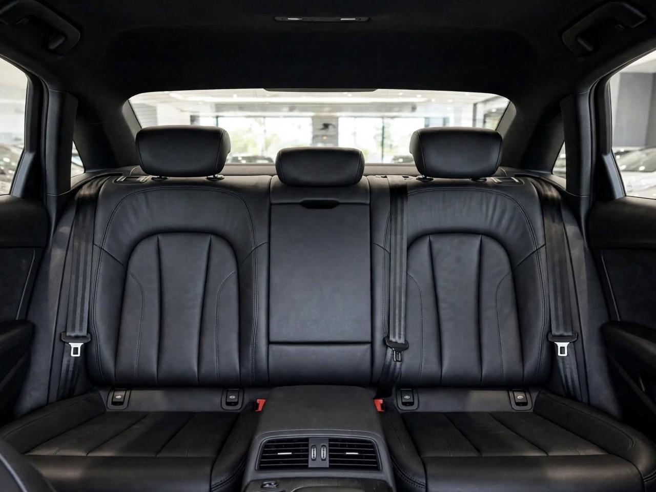 Audi A4 2.0 TFSI ultra Tech Premium S Tronic FWD 2018