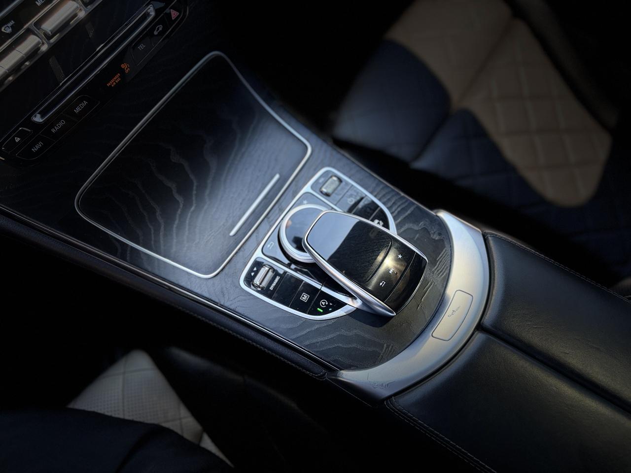 Mercedes-Benz GLC GLC 300 4MATIC SUV 2017