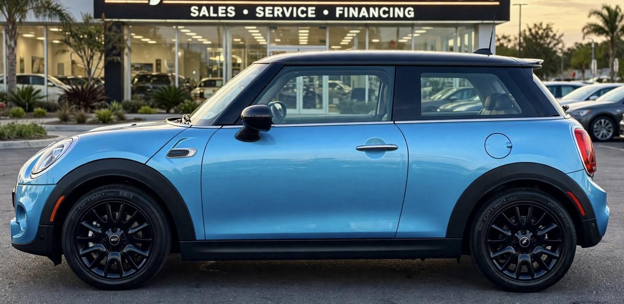 MINI Cooper Hardtop 2dr HB 2015